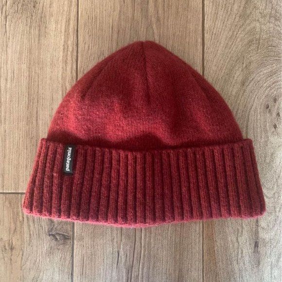 Patagonia Brodeo Beanie SEQUOIA RED - Picture 1 of 4